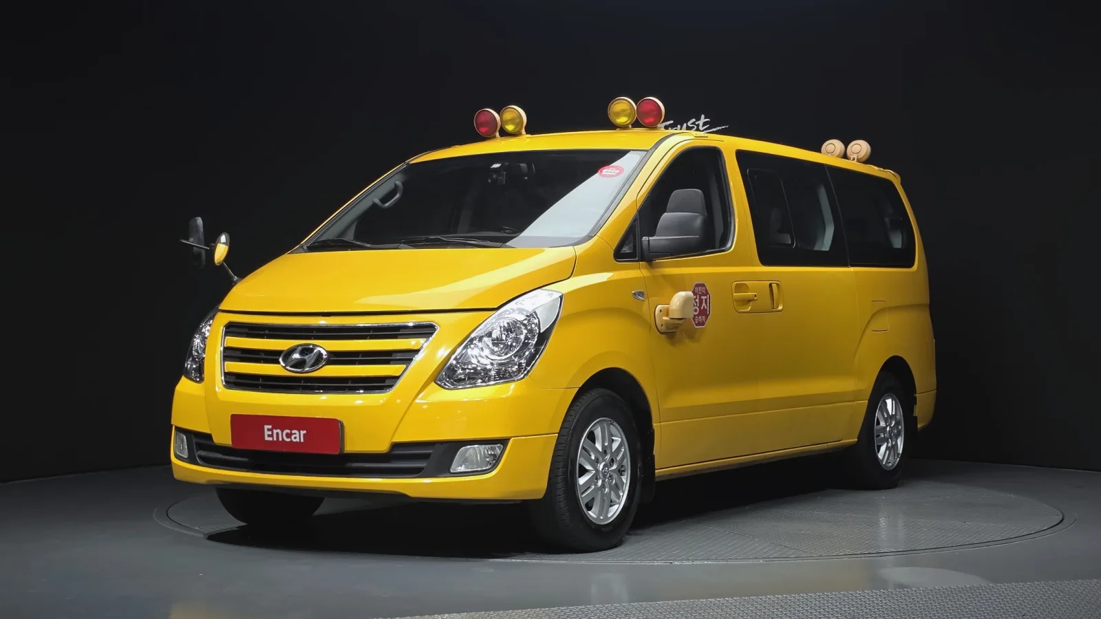 2018 Hyundai Starex