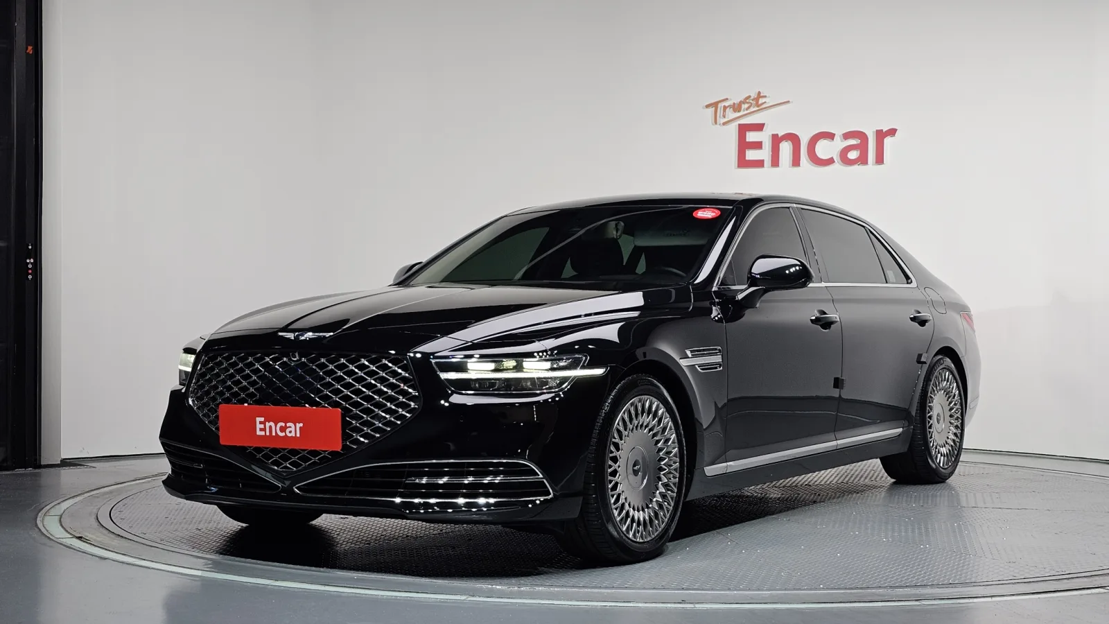 2020 Genesis G90
