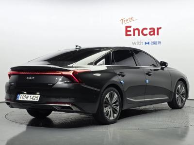 2023 Kia K8