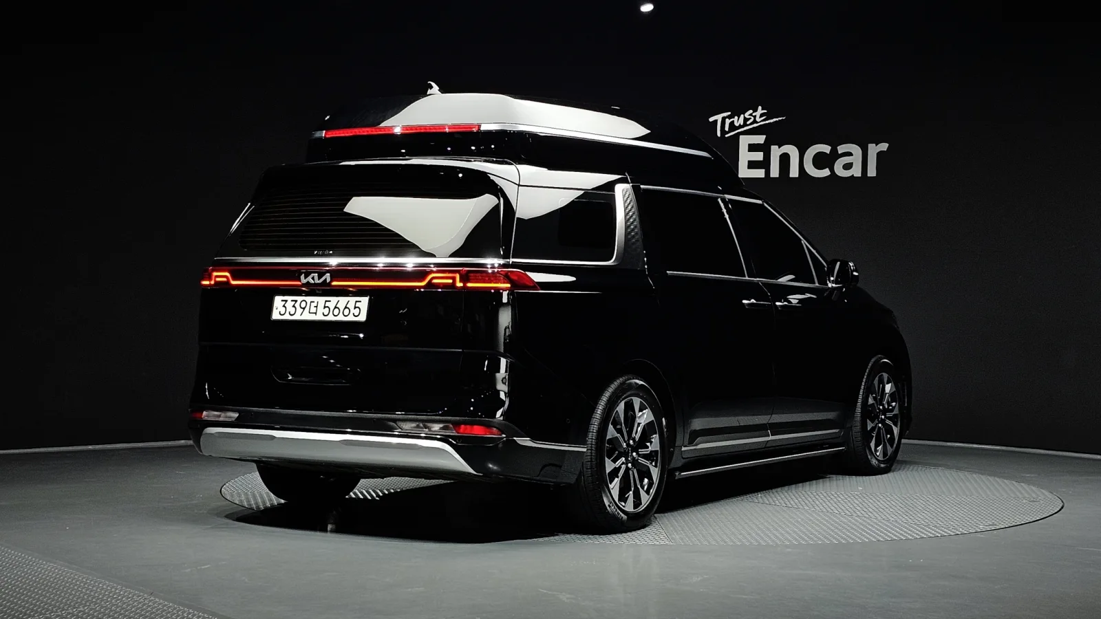 2023 Kia Carnival