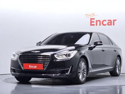 2017 Genesis EQ900