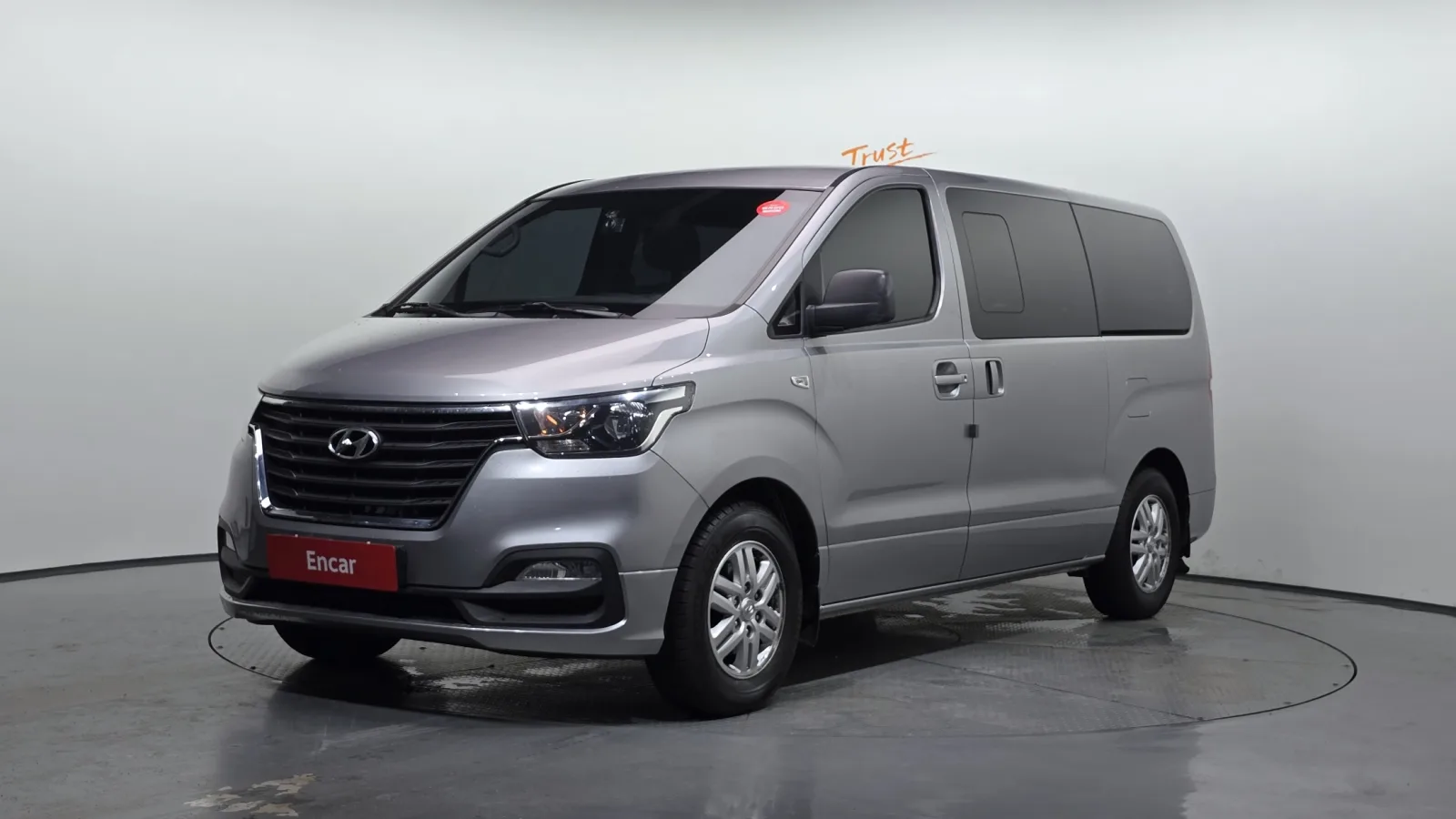 2019 Hyundai Starex