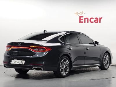 2018 Hyundai Grandeur