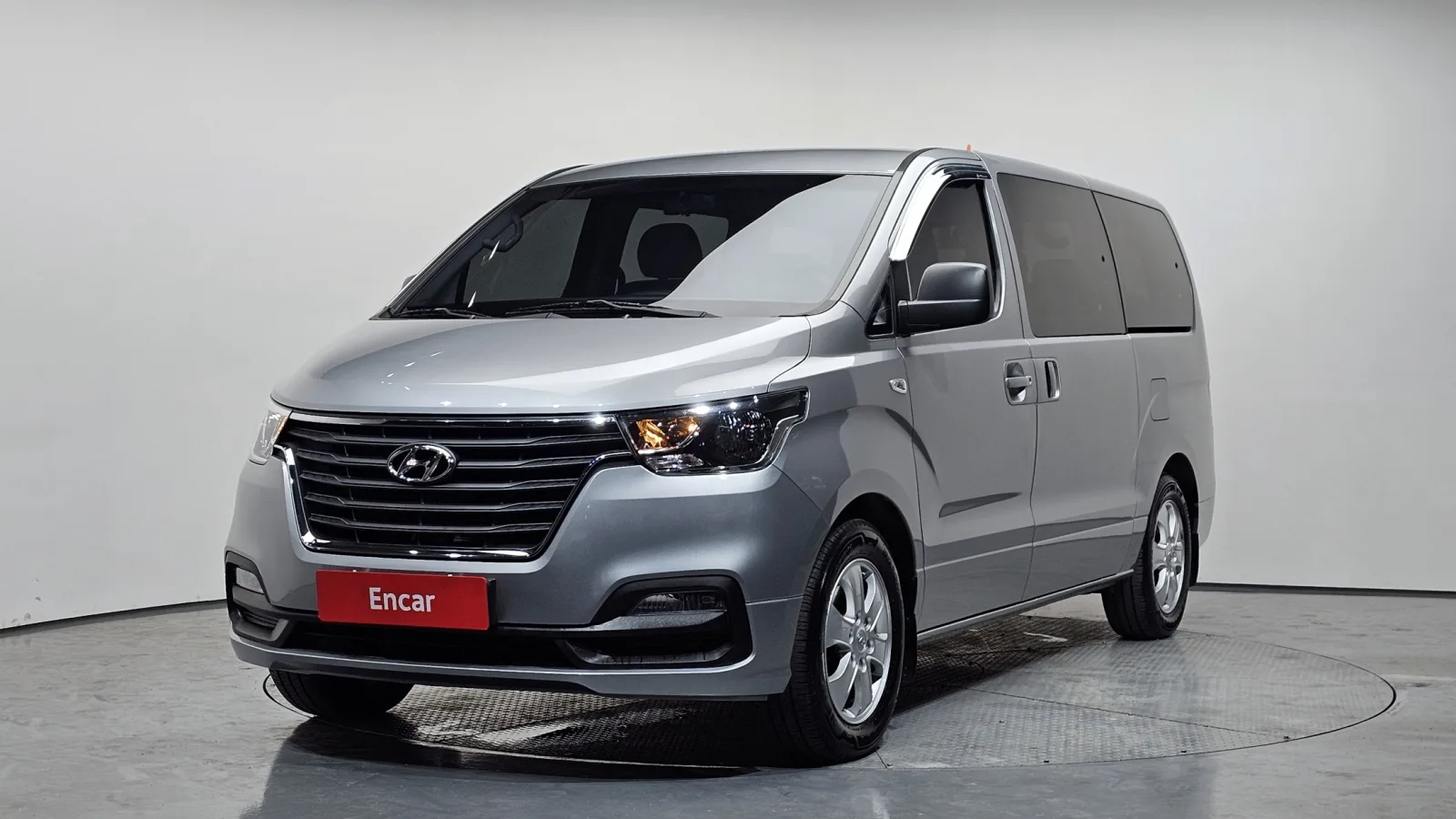 2020 Hyundai Starex