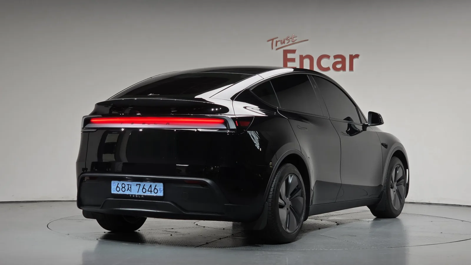 2025 Tesla Model Y
