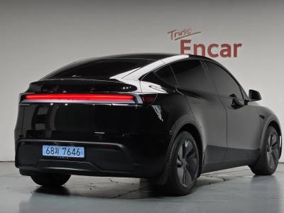 2025 Tesla Model Y