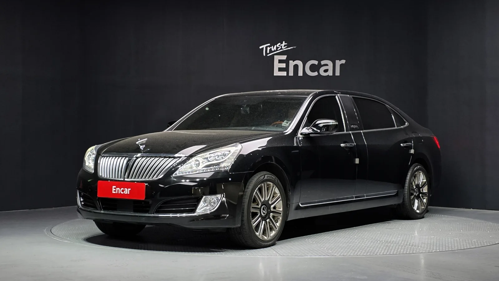 2013 Hyundai Equus