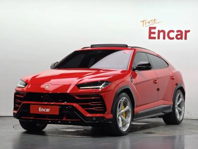 2020 Lamborghini Urus
