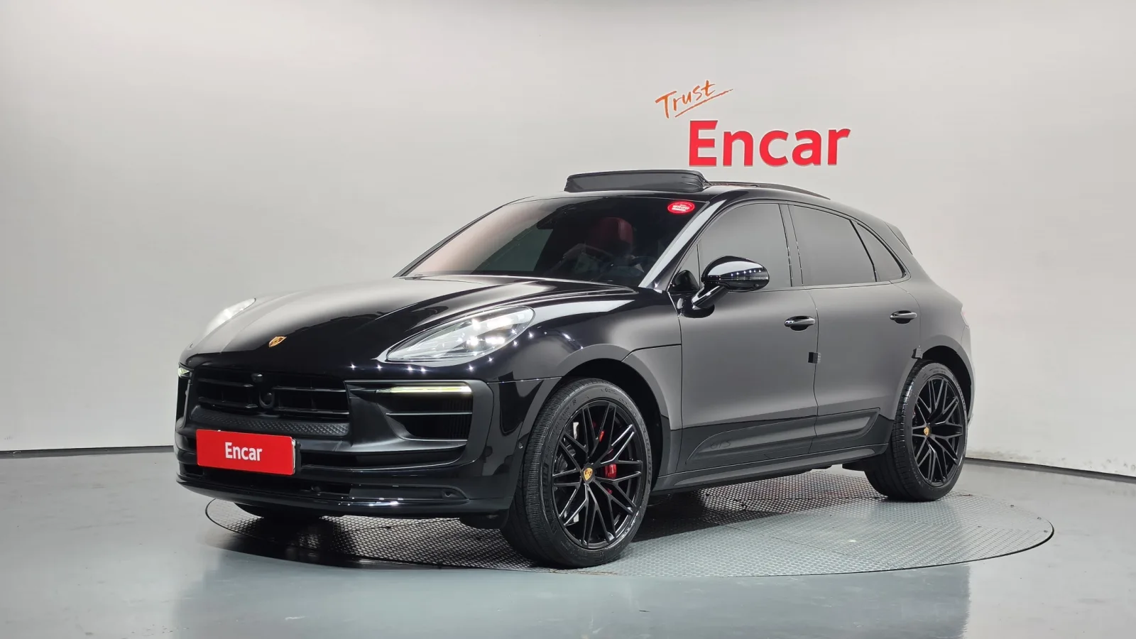 2022 Porsche Macan