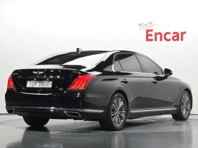 2016 Genesis EQ900
