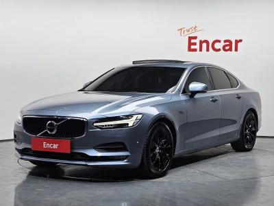 2018 Volvo S90