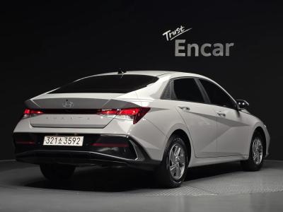 2024 Hyundai Elantra