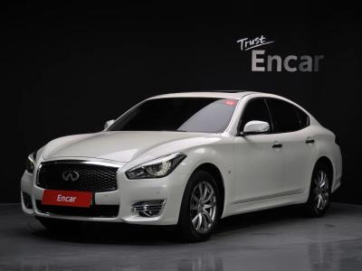 2019 Infiniti Q70