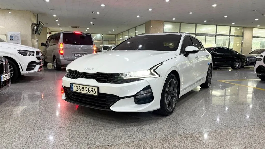 2023 Kia K5