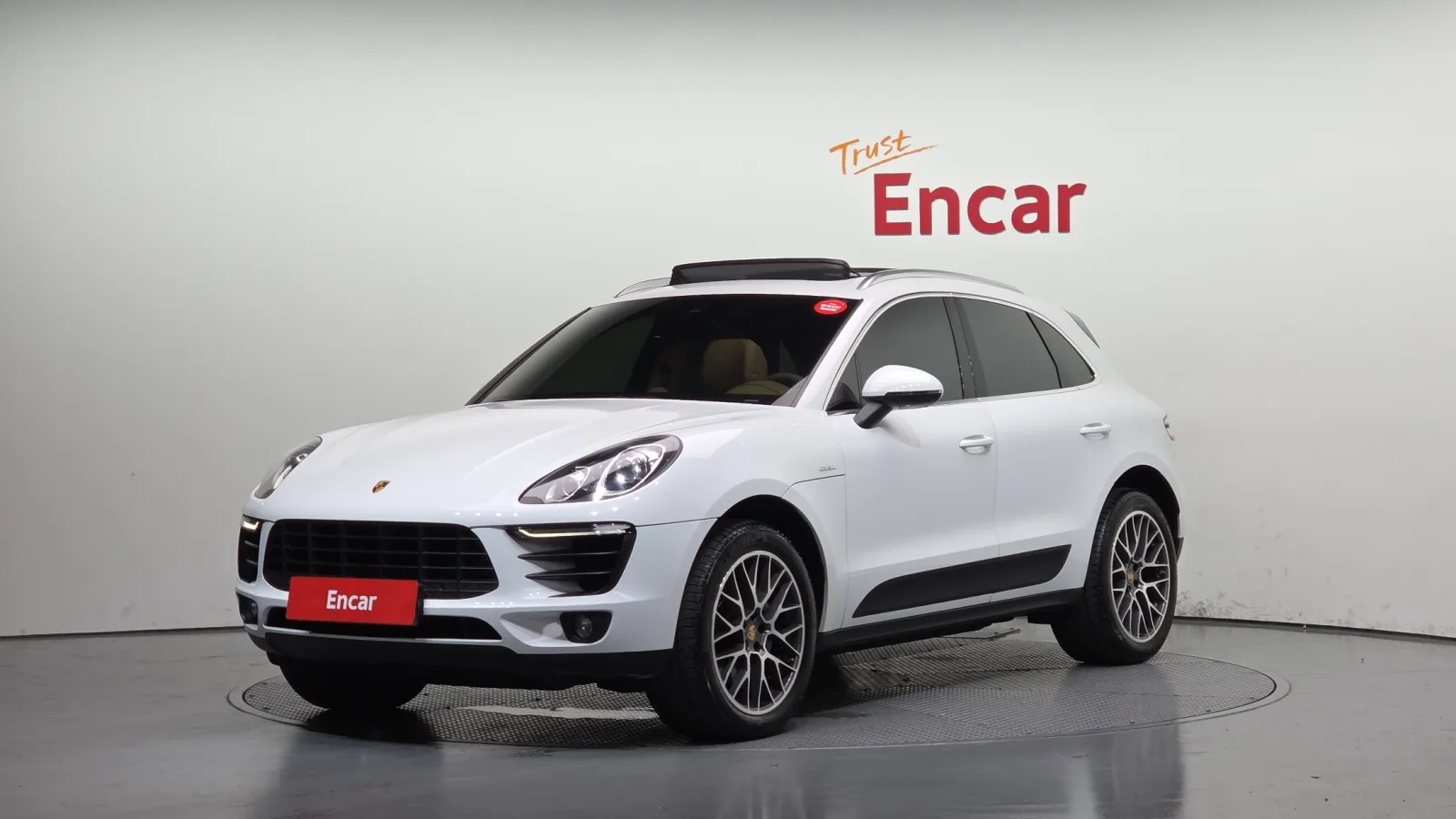 2017 Porsche Macan