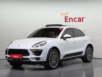 2017 Porsche Macan