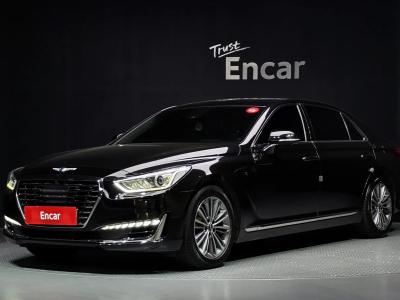 2018 Genesis EQ900