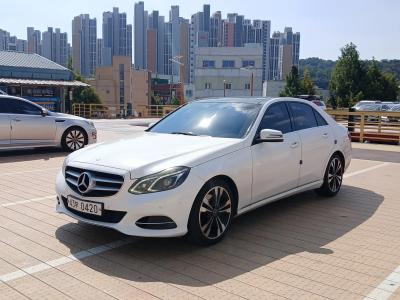 2016 Mercedes-Benz E-Class