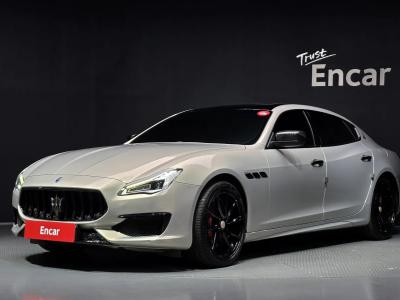 2015 Maserati Quattroporte