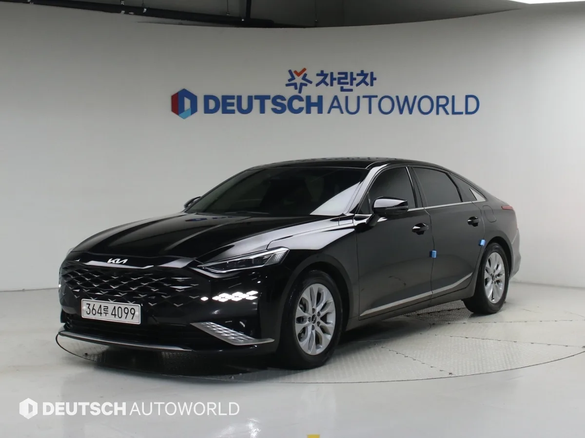 2022 Kia K8