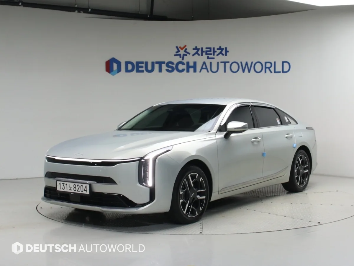 2026 Kia K8