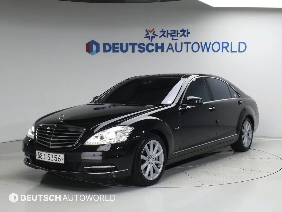 2011 Mercedes-Benz S-Class