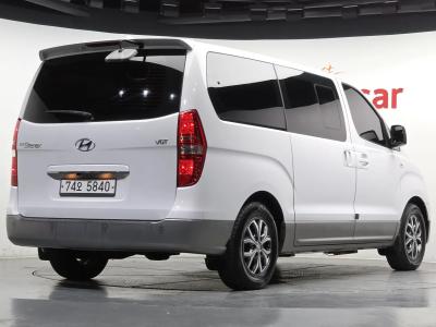 2017 Hyundai Starex