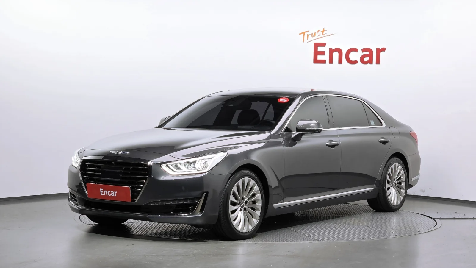 2018 Genesis EQ900