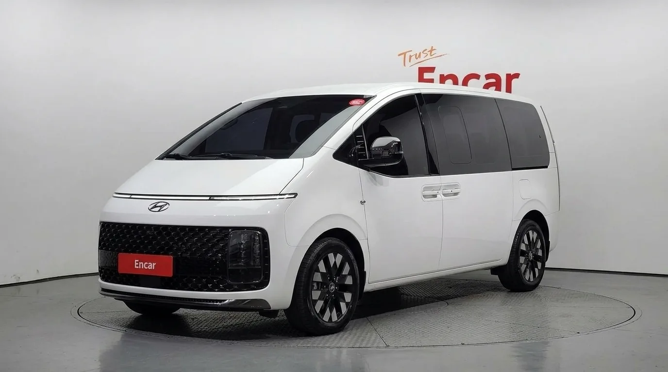 2025 Hyundai Staria