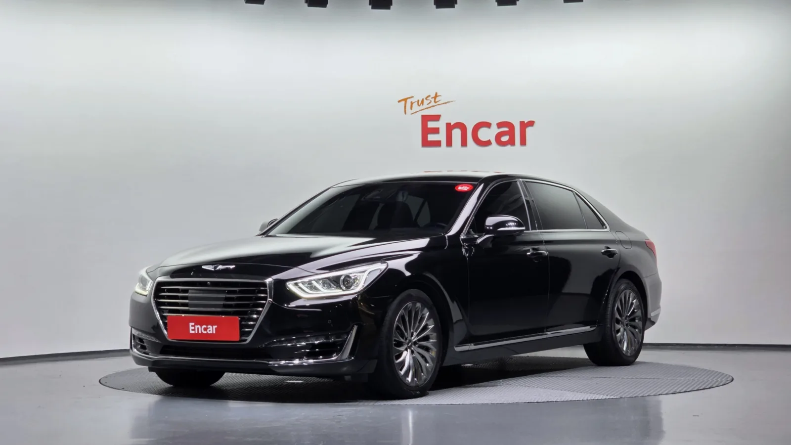 2016 Genesis EQ900