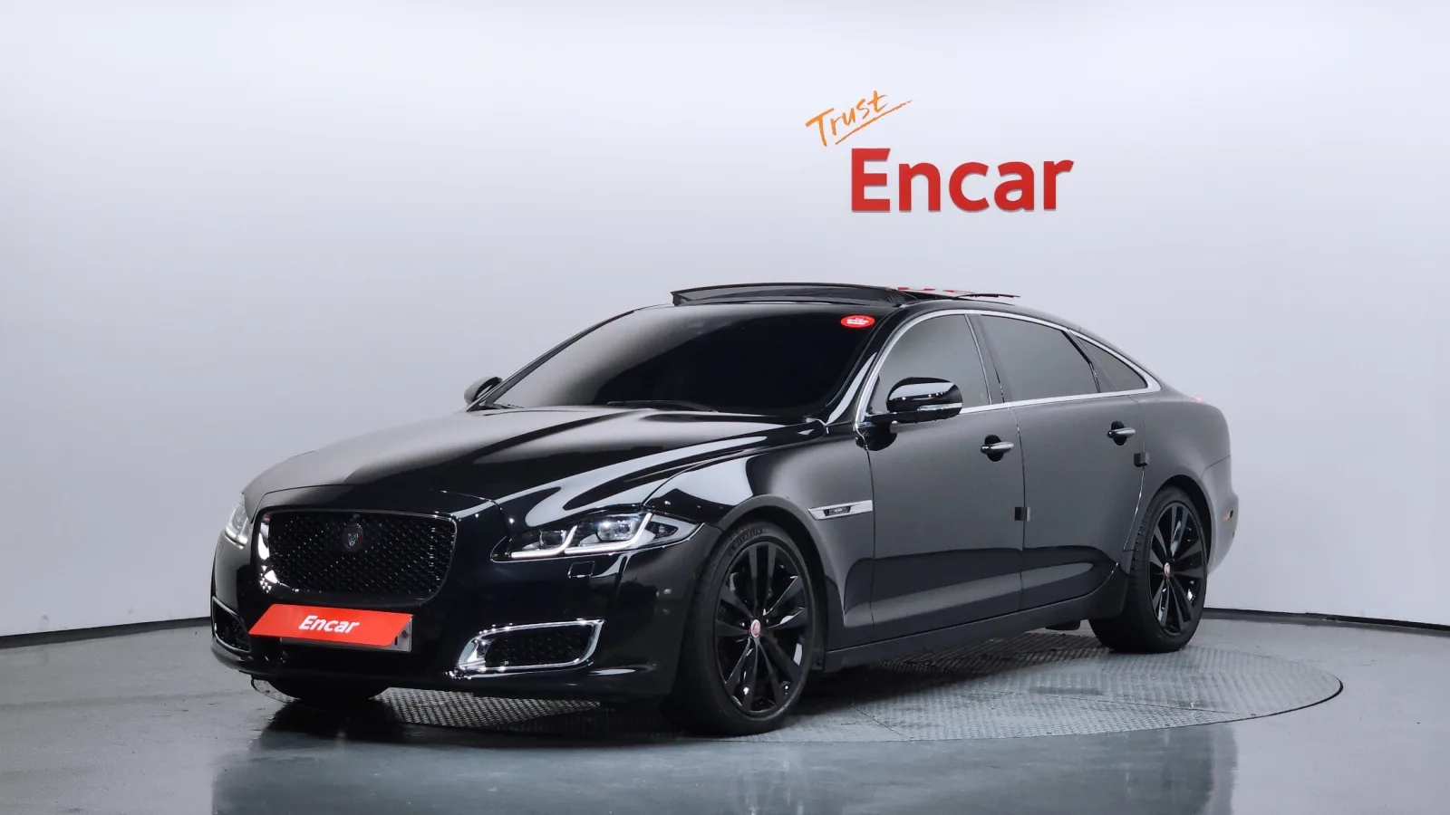 2019 Jaguar XJ