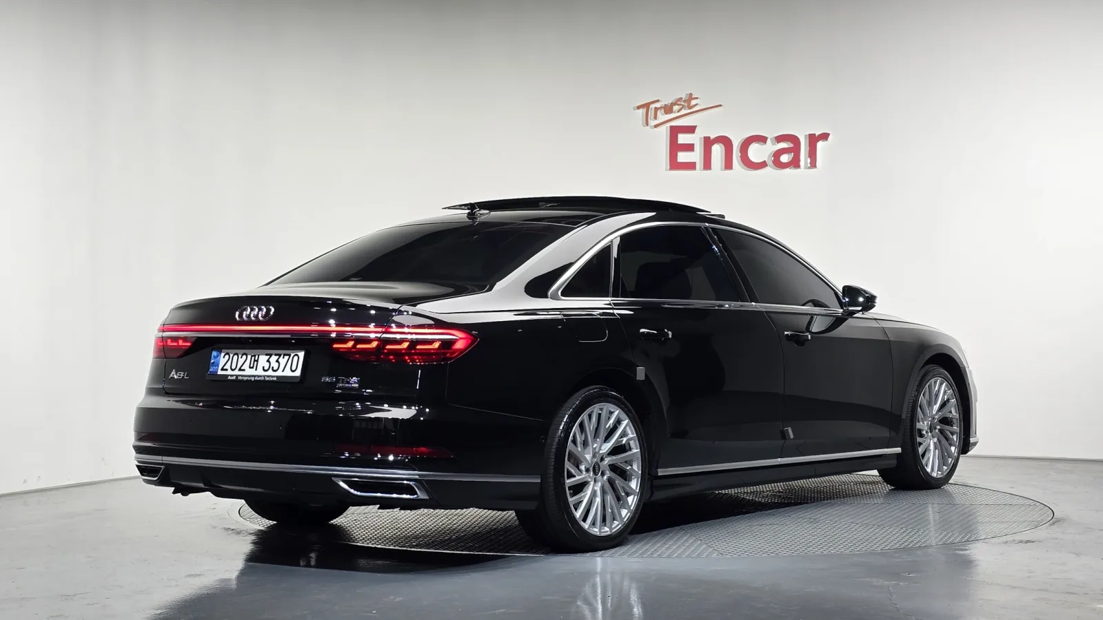 2021 Audi A8