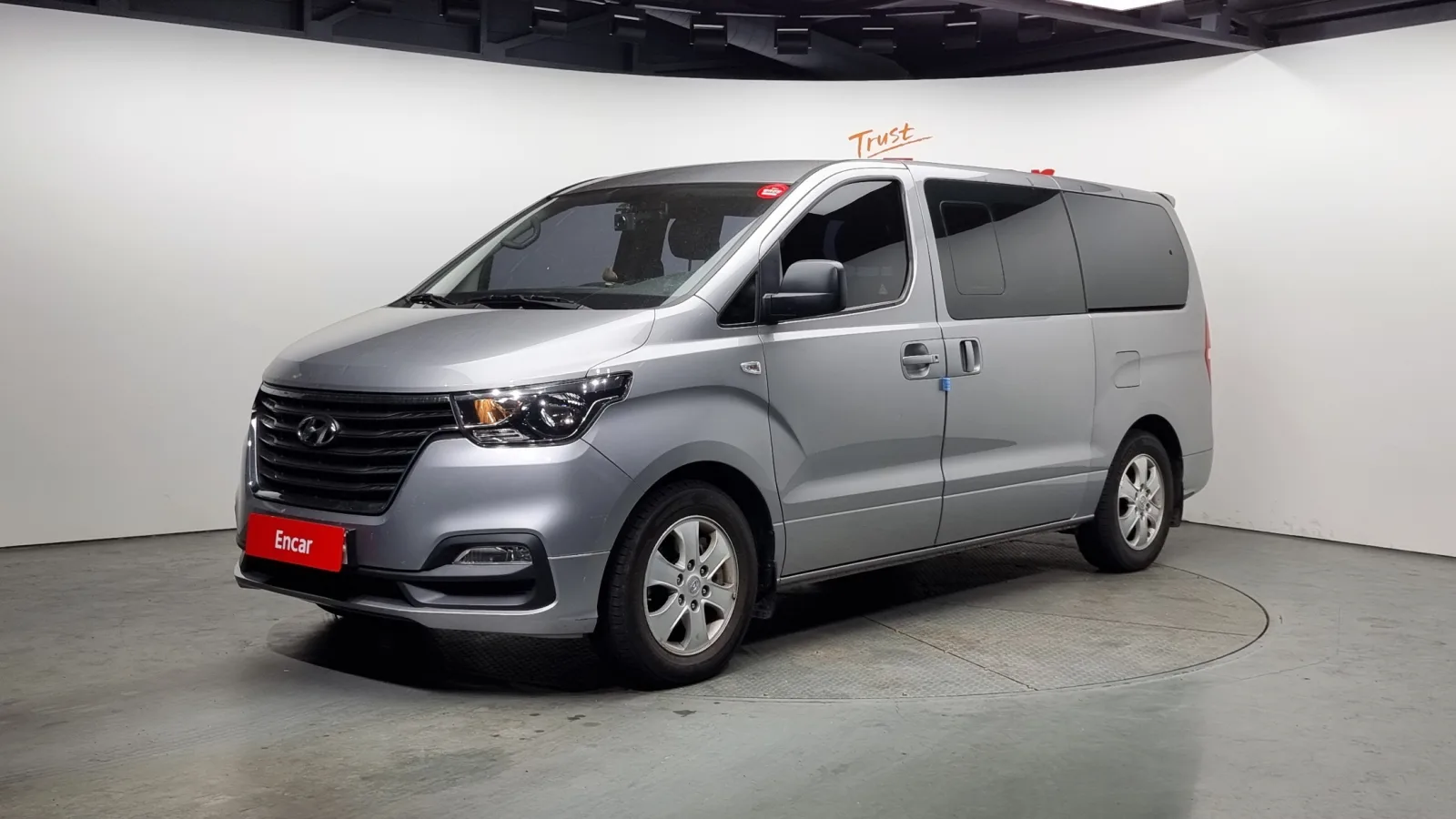 2018 Hyundai Starex