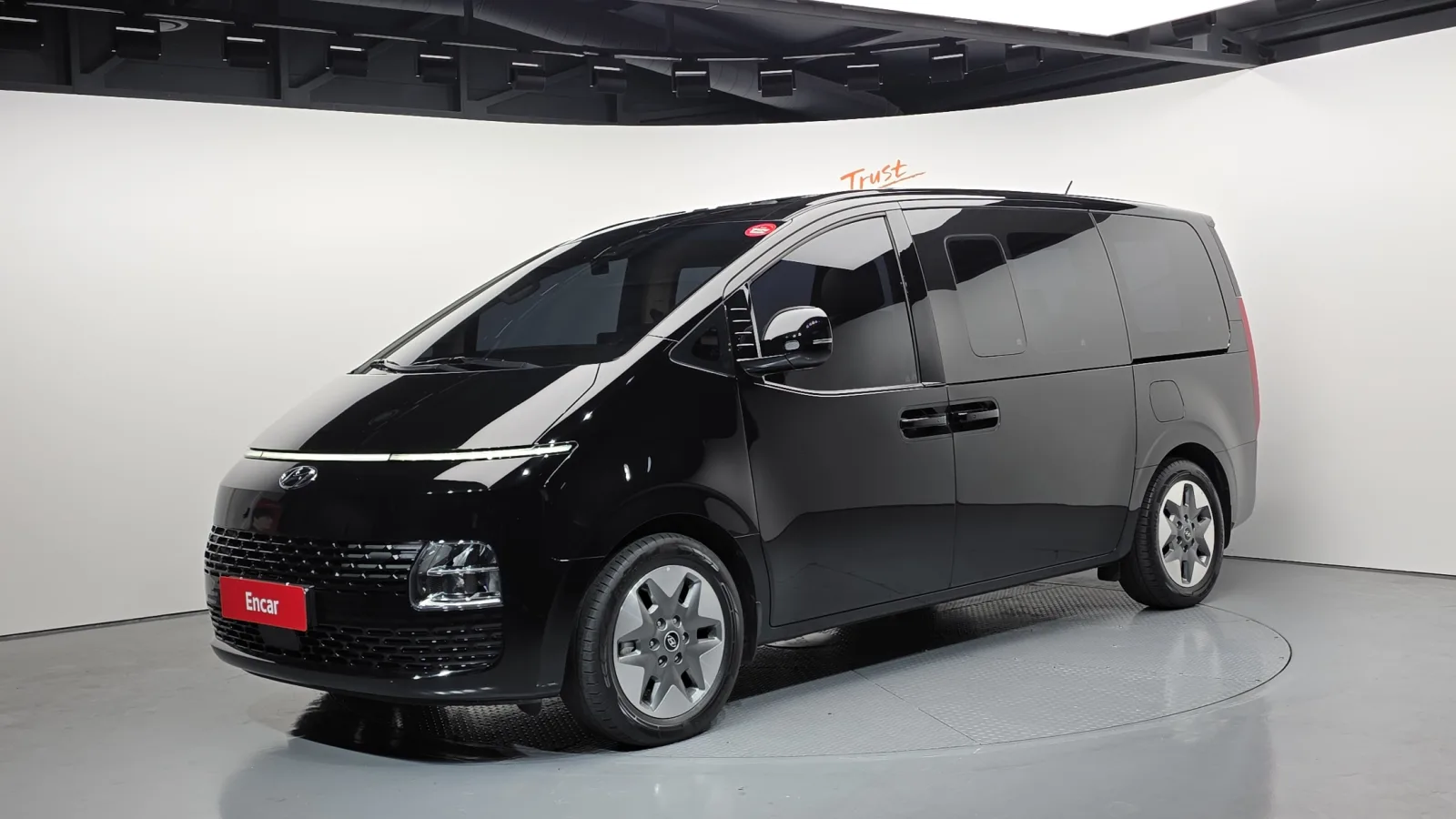 2024 Hyundai Staria