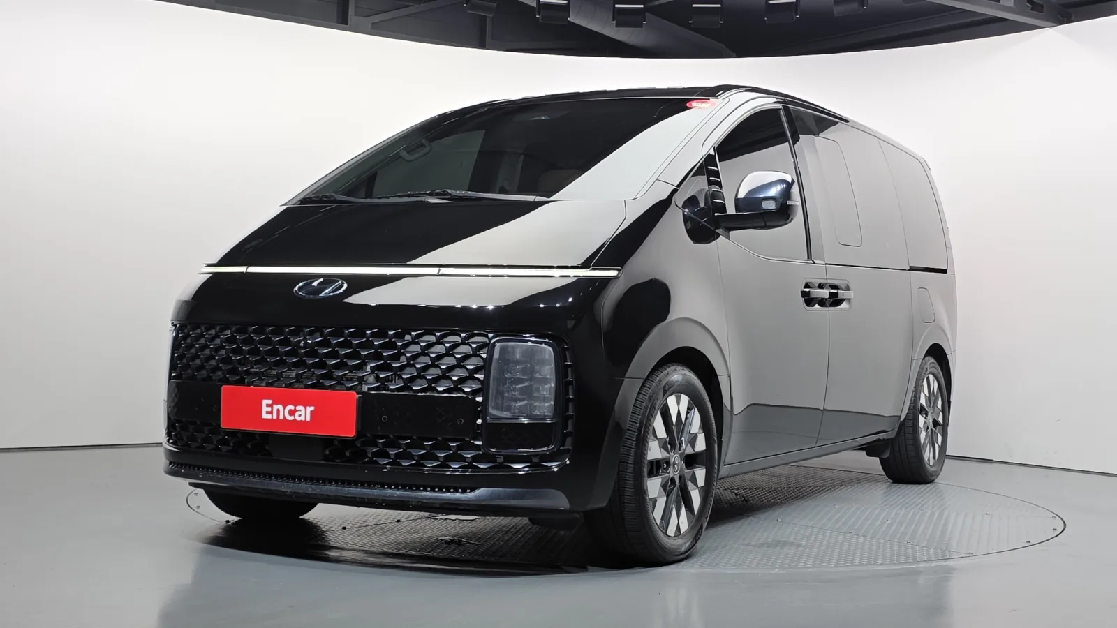 2023 Hyundai Staria