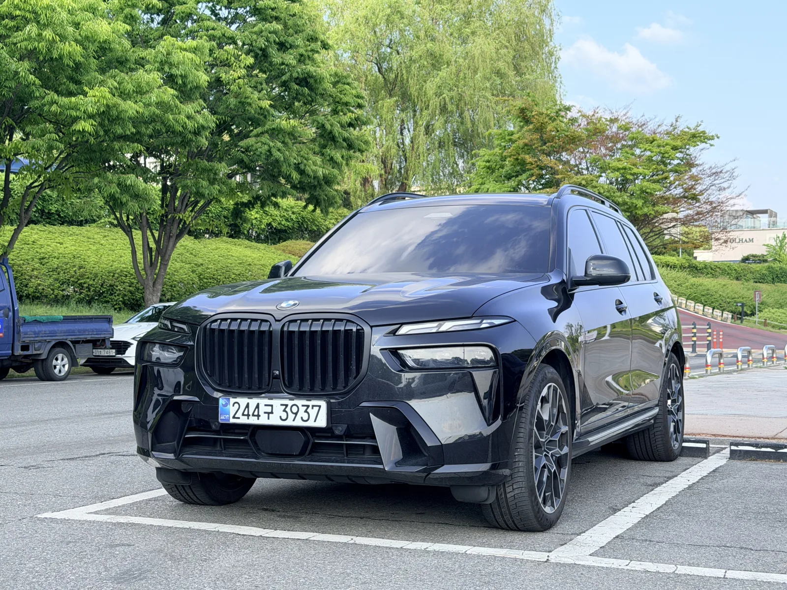 2025 BMW X7