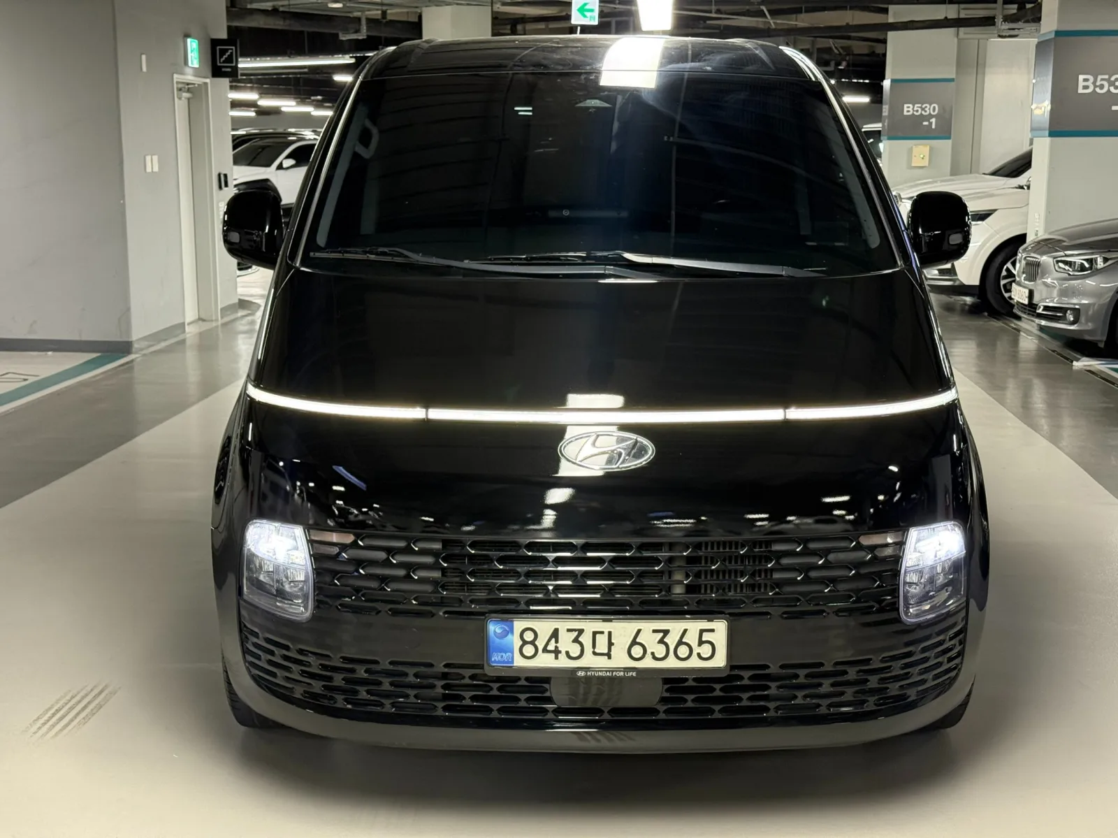 2022 Hyundai Staria