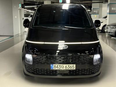2022 Hyundai Staria