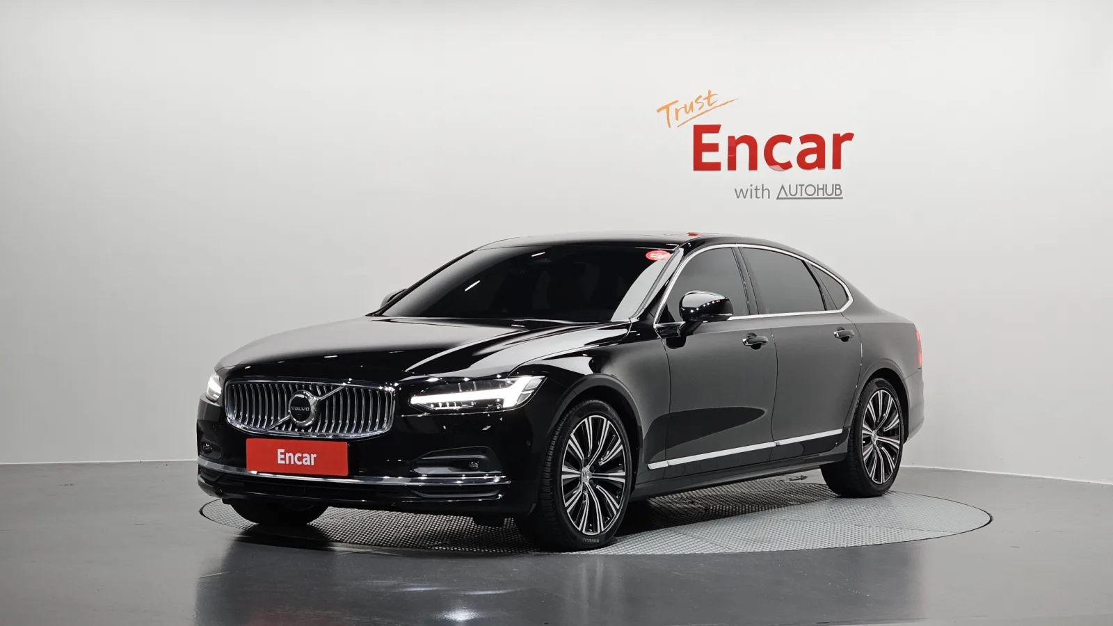 2022 Volvo S90