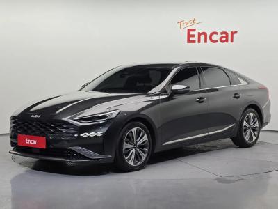 2022 Kia K8