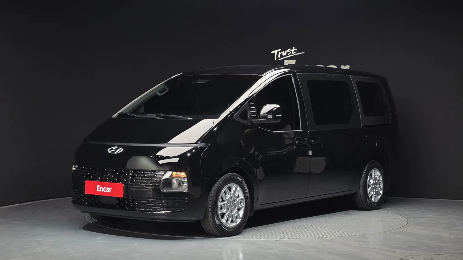 2022 Hyundai Staria