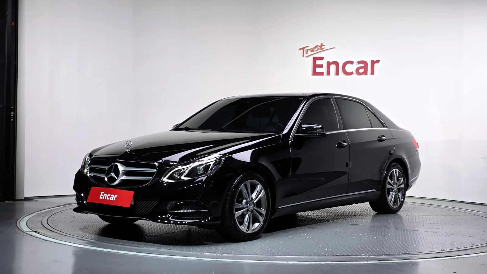 2016 Mercedes-Benz E-Class