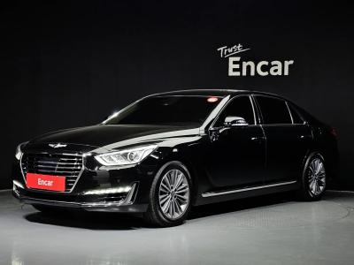 2017 Genesis EQ900