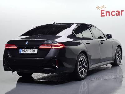 2024 BMW 5-Series