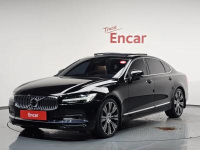 2023 Volvo S90