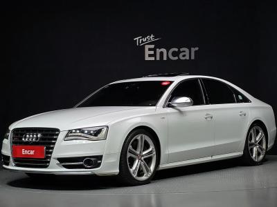 2014 Audi S8