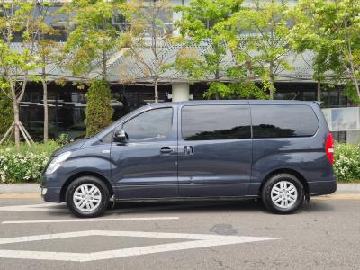 2017 Hyundai Starex