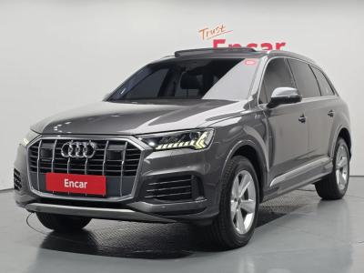 2021 Audi Q7