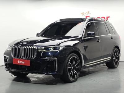 2021 BMW X7
