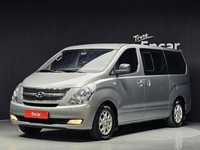2011 Hyundai Starex